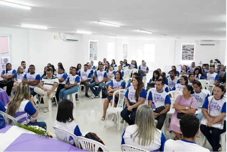 Educação de Traipu se reúne para discutir aplicação do Saeb 2023